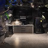 La Rock • 5BR King Bed Cave + Jacuzzi @ Lleras photo 3