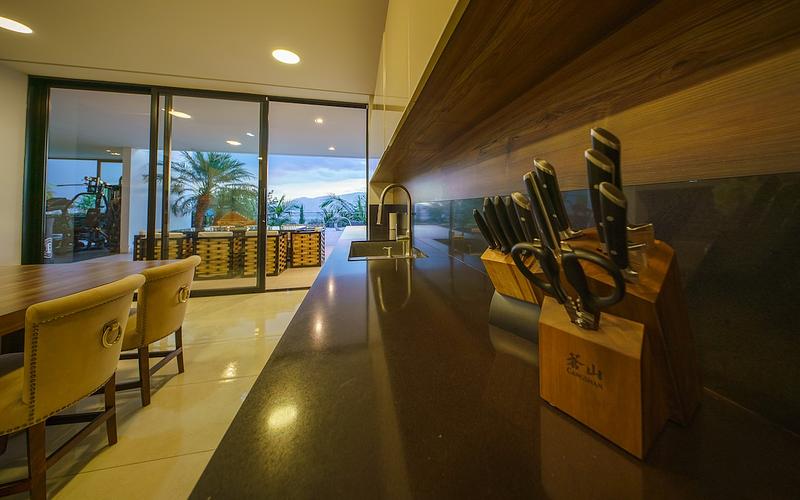 Luxury Mansion | 9 Bed•Maid•Pool•Jacuzzi•Sauna•Gym photo 4