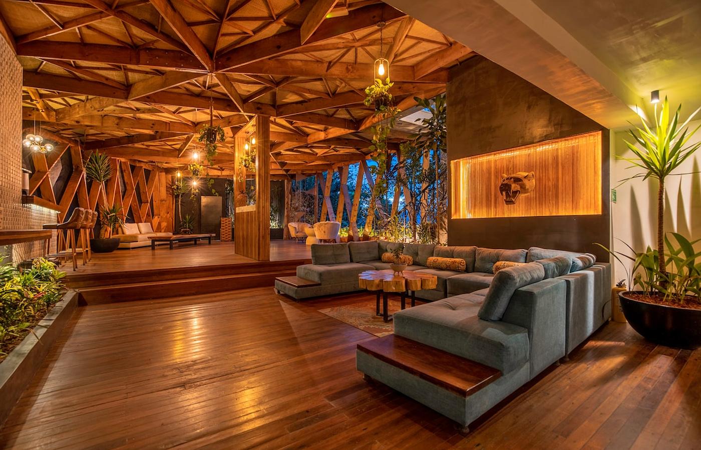 Luxury Mansion in Poblado/disco/2pools/Jacuzzi/AC photo 3