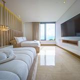 Luxury Mansion | 9 Bed•Maid•Pool•Jacuzzi•Sauna•Gym photo 14