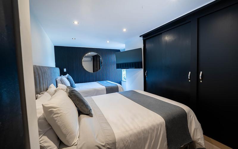 Penthouse • Private Jacuzzi + Sauna + Turkish Bath photo 4