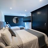 Penthouse • Private Jacuzzi + Sauna + Turkish Bath photo 4