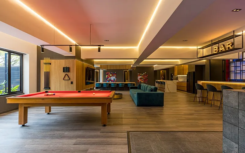 Nightlife PH with Pool Provenza photo 2