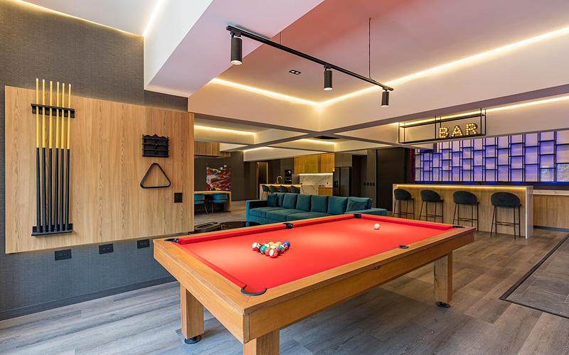 Nightlife PH with Pool Provenza photo 4
