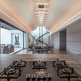 Luxury Skyline Villa with Pool photo 10