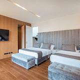Luxury Skyline Villa with Pool photo 11