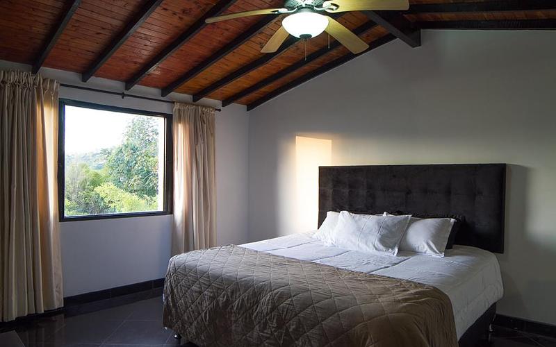 Poblado10Br park lleras pool jacuzzi EventsOK photo 4