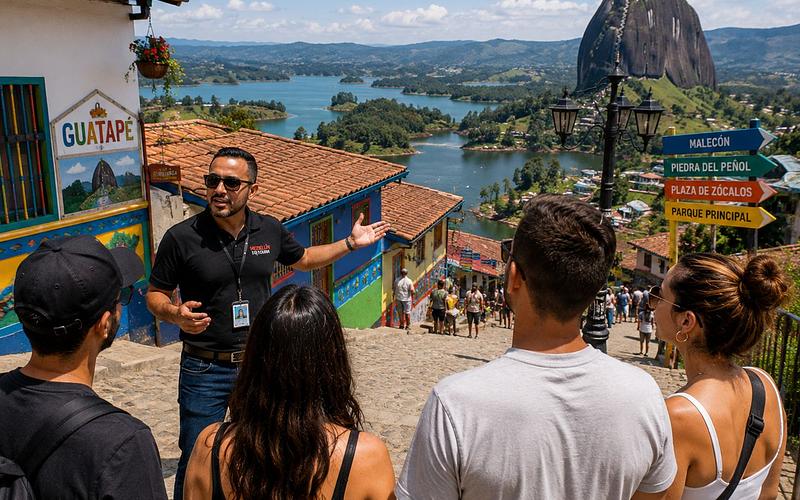 Guatapé + El Peñol Experience photo 2