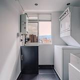 VIP Jacuzzi Suite • AC + City Views photo 4