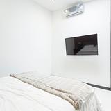 Lleras Park | 3br Lux PH | Balcony | AC | Best Wifi | photo 16